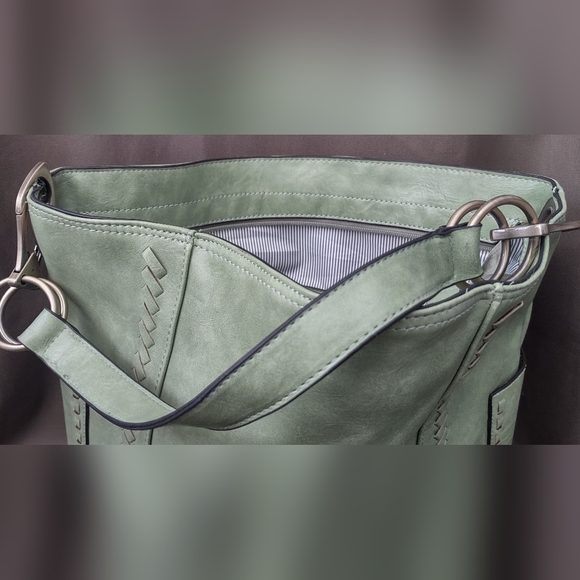 Handbag - Picture 2 of 11